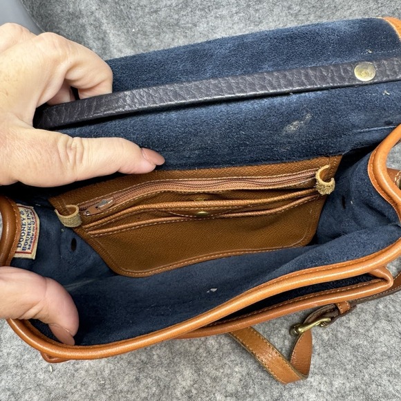 Vtg Dooney & Bourke AWL Surrey Crossbody Bag 90s Leather Square Blue Tan Saddle - Picture 11 of 16